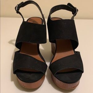 Lucky Brand black wedge sandals